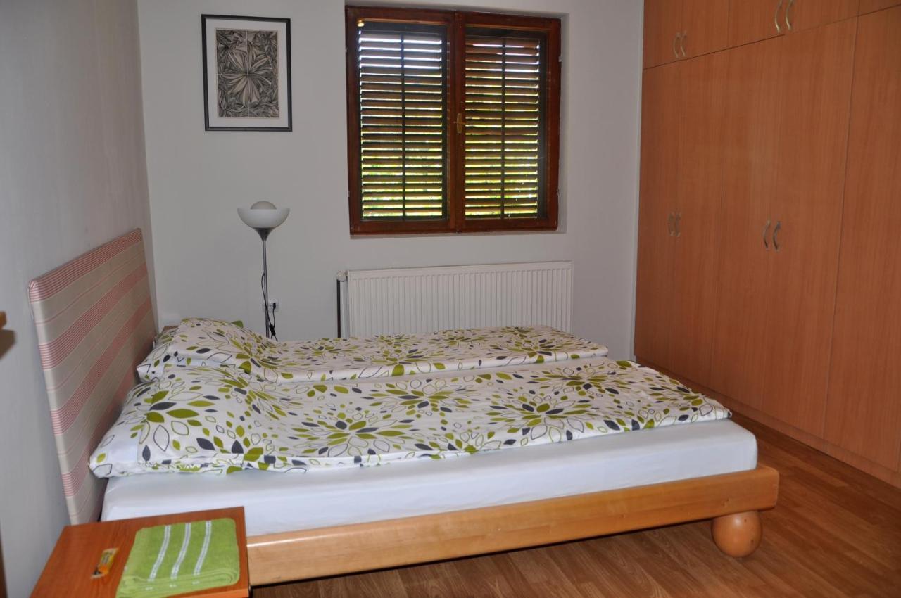 Guesthouse Djuric 讷贡汀 外观 照片